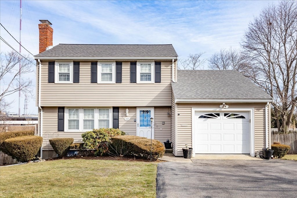 Modern Farmhouse Transformation - Before